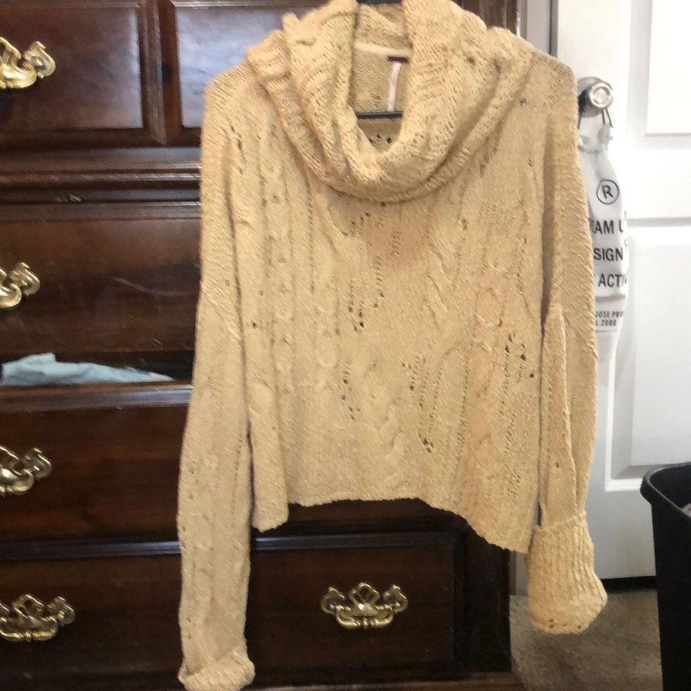 FREE PEOPLE TURTLENECK CROP SWEATER